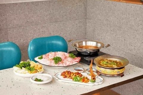HẢOLA - Món Hoa cho người Việt - 96 Vũ Phạm Hàm
