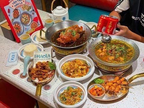 HẢOLA - Món Hoa cho người Việt - 96 Vũ Phạm Hàm