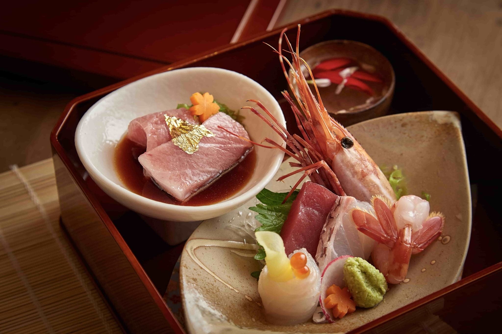 Hatoyama - 8 Vạn Phúc