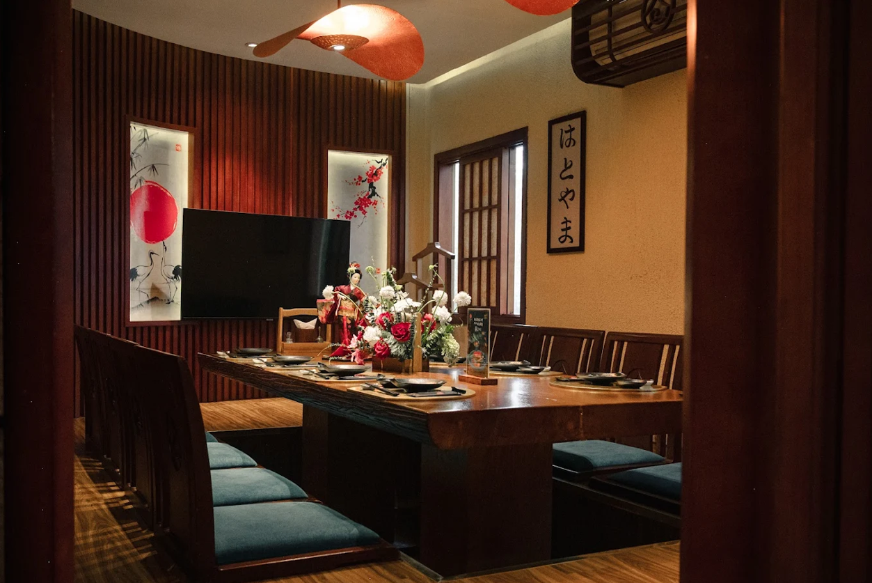 Hatoyama - 2 Vạn Phúc