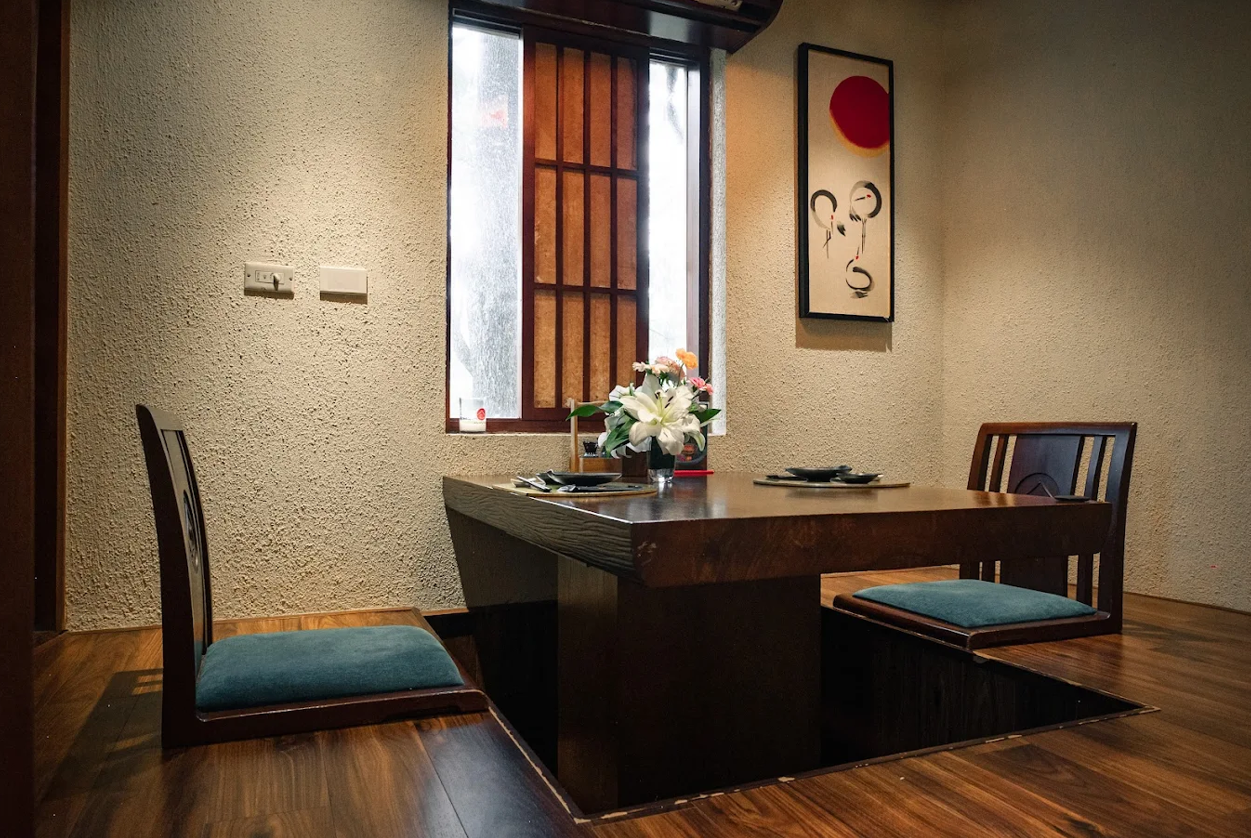 Hatoyama - 2 Vạn Phúc