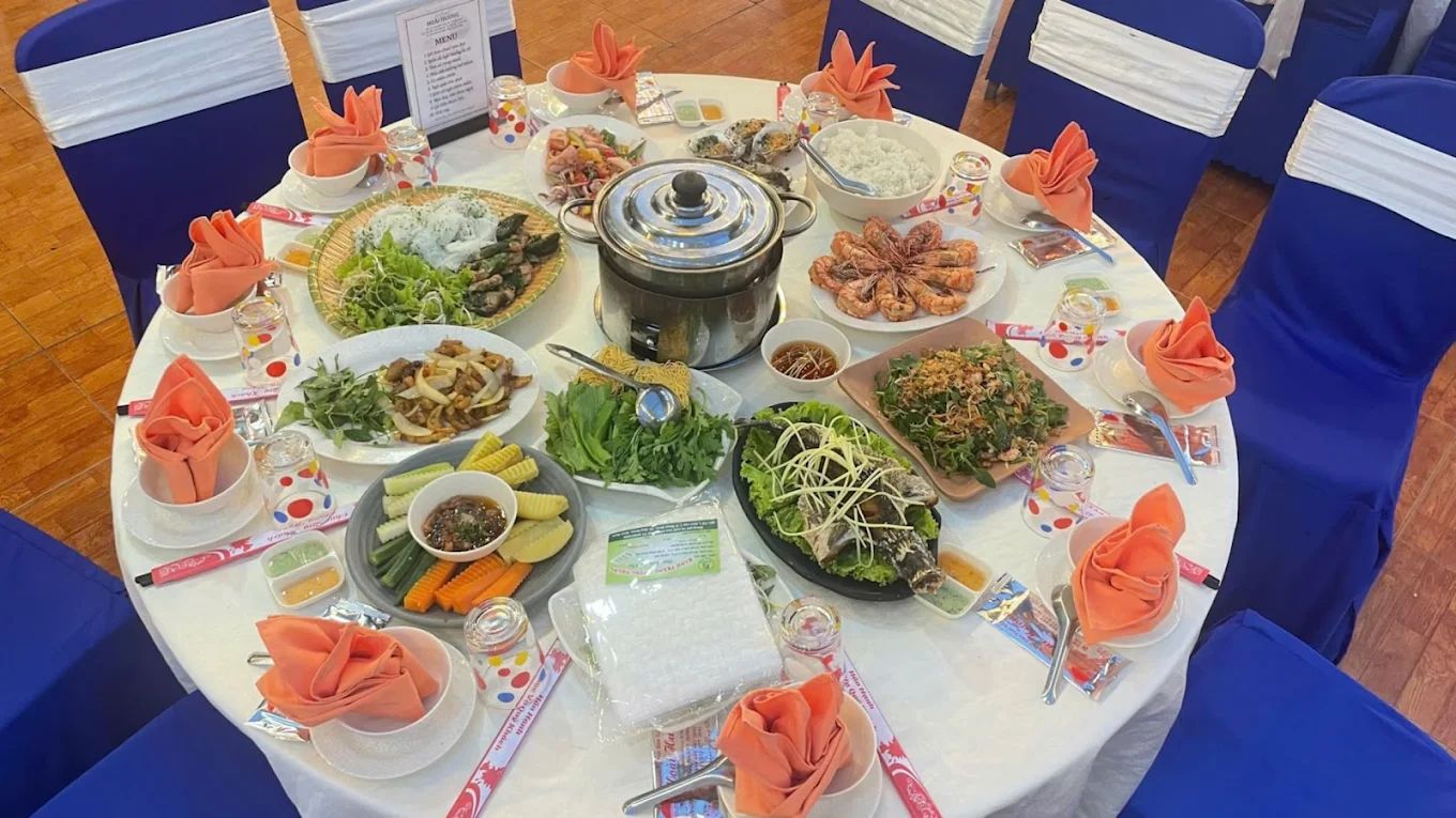 Hải Sản Hoài Hương - Lô D2 Nguyễn Trung Tín