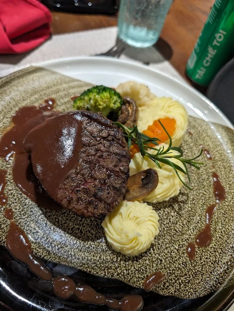 May De Cuisine - 107 Mã Mây