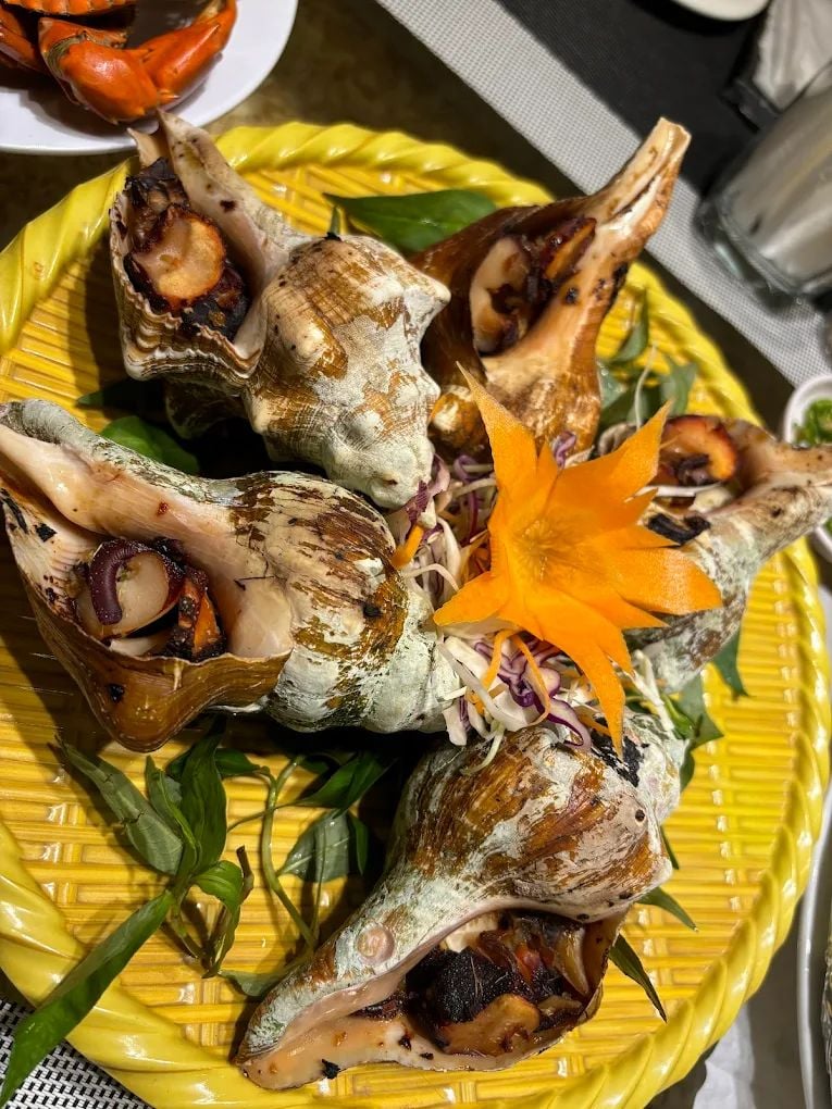 Ẩm Thực Đệ Nhất Hương Việt - 202B Hoàng Văn Thụ