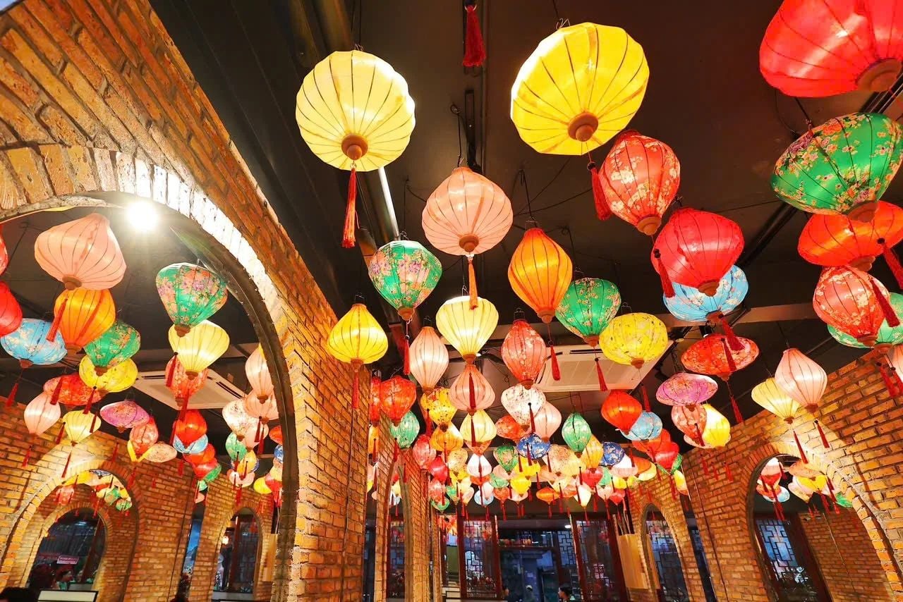 Phượng Hoàng - 118 Cống Quỳnh