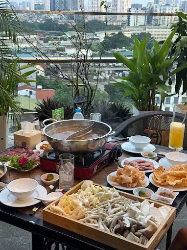 Nấm Kitchen - 98 Hoàng Quốc Việt