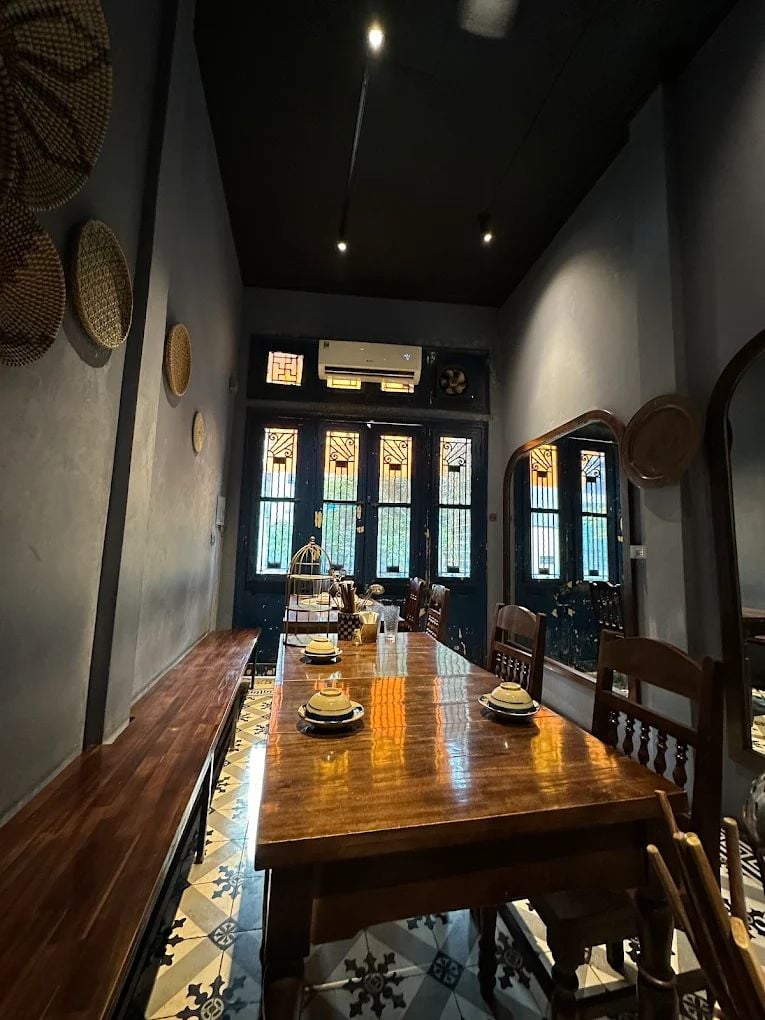 Cái Mâm Bistro - 5 Lương Văn Can