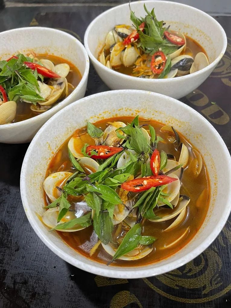 Hải Sản Hoài Hương - Lô D2 Nguyễn Trung Tín