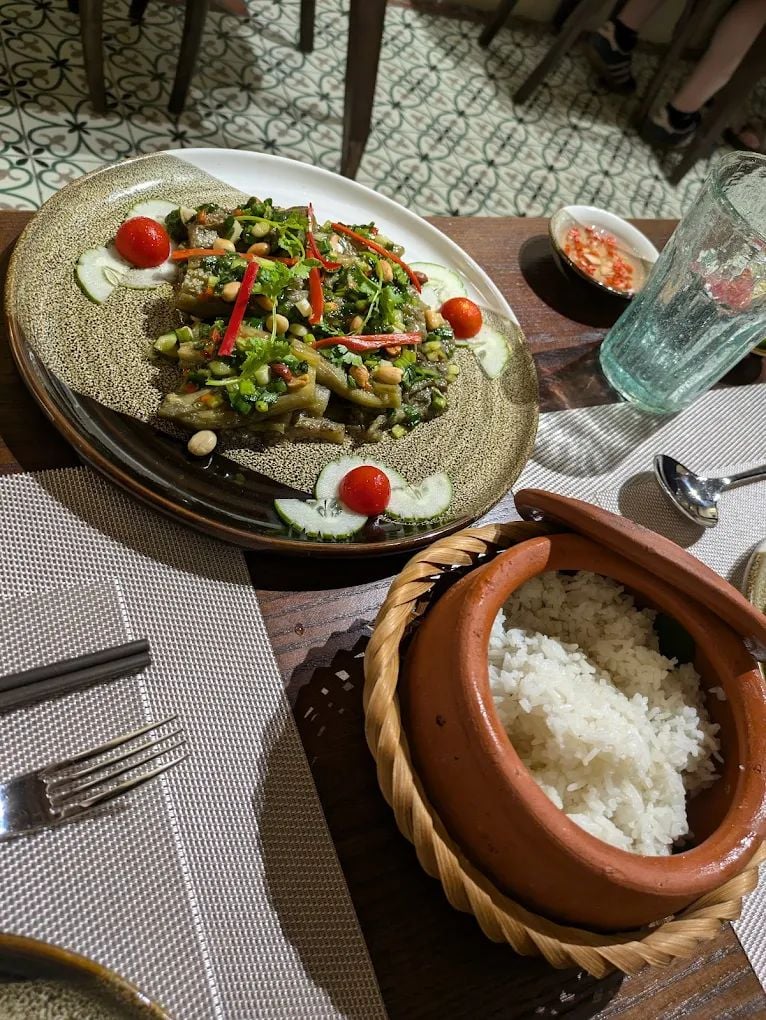 May De Cuisine - 107 Mã Mây