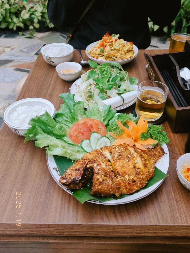 Nhà Hàng Hương - 31 Võ Thị Sáu