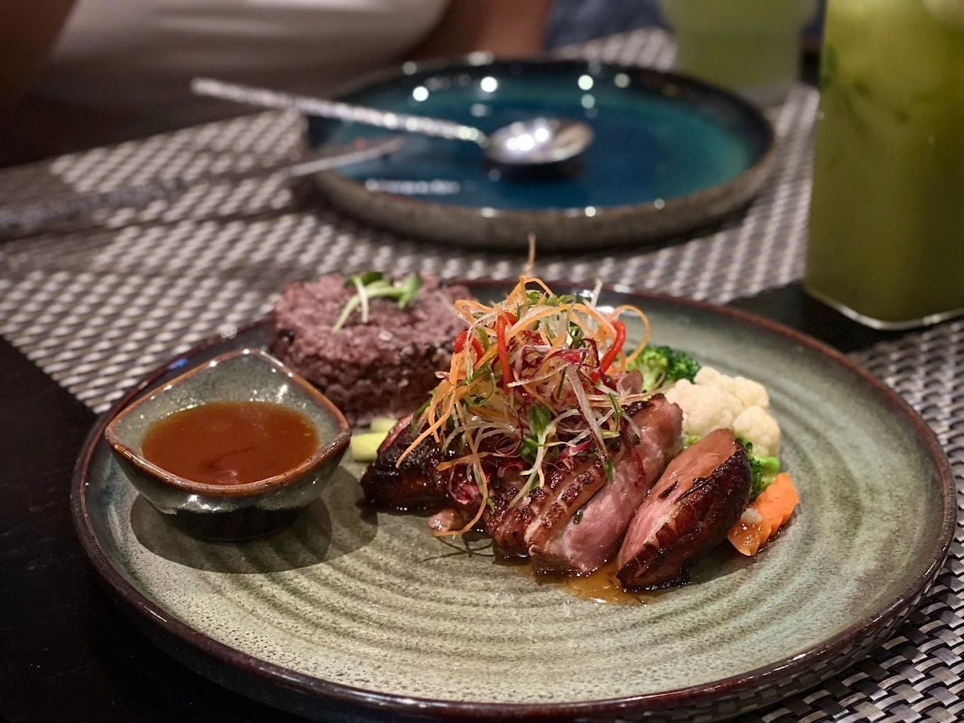 Mesdames Linh Cuisine - 30 Bát Sứ