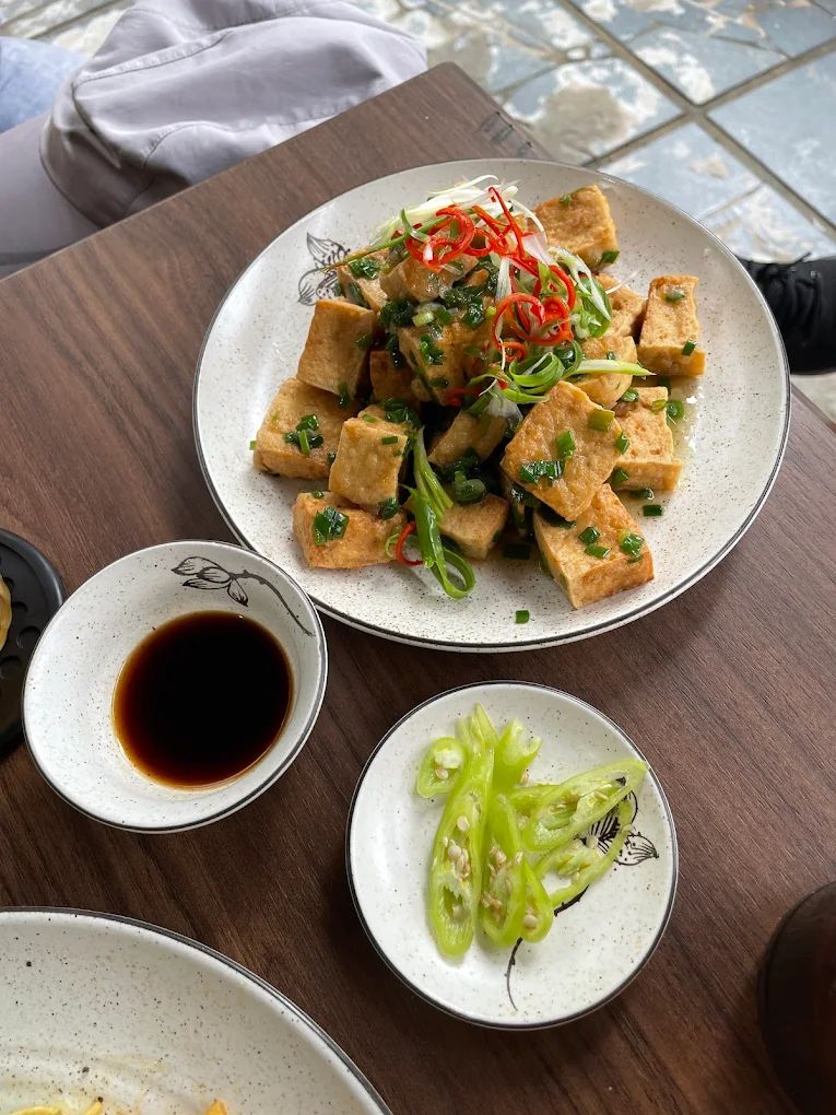 Nhà Hàng Hương - 31 Võ Thị Sáu