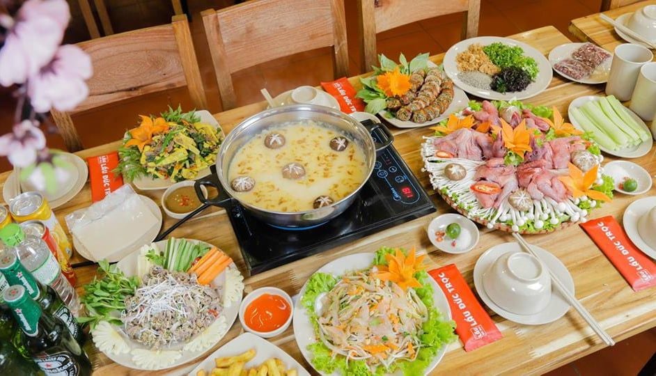 Lẩu Bò Triều Châu Số 1 - 790 Đường Láng