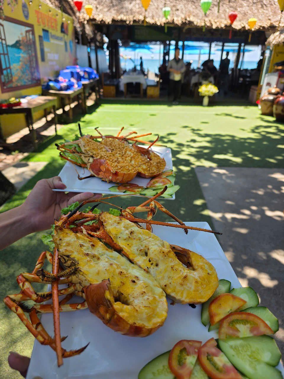 Tuyết Seafood - Lô 3 Biển An Bàng