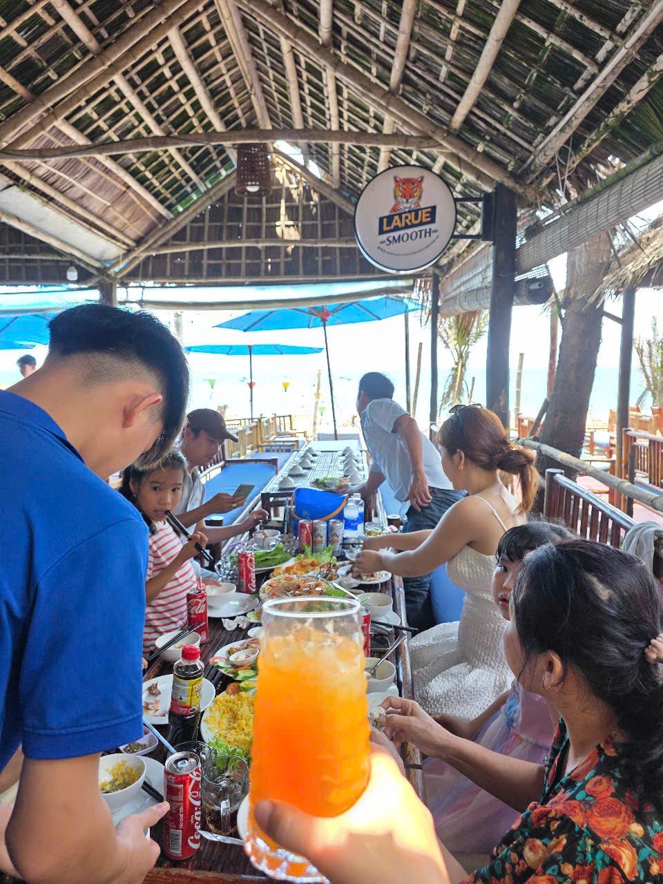 Tuyết Seafood - Lô 3 Biển An Bàng