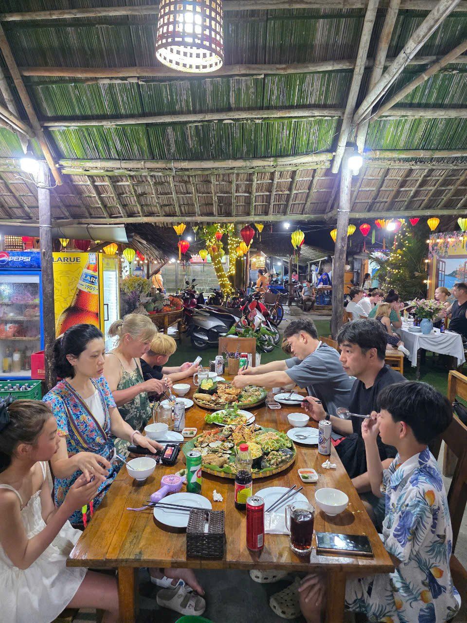 Tuyết Seafood - Lô 3 Biển An Bàng