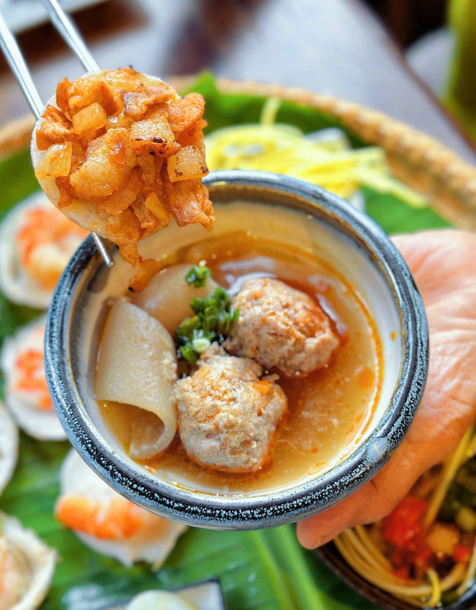 Nôm Nôm - 73/16 Trần Quang Khải