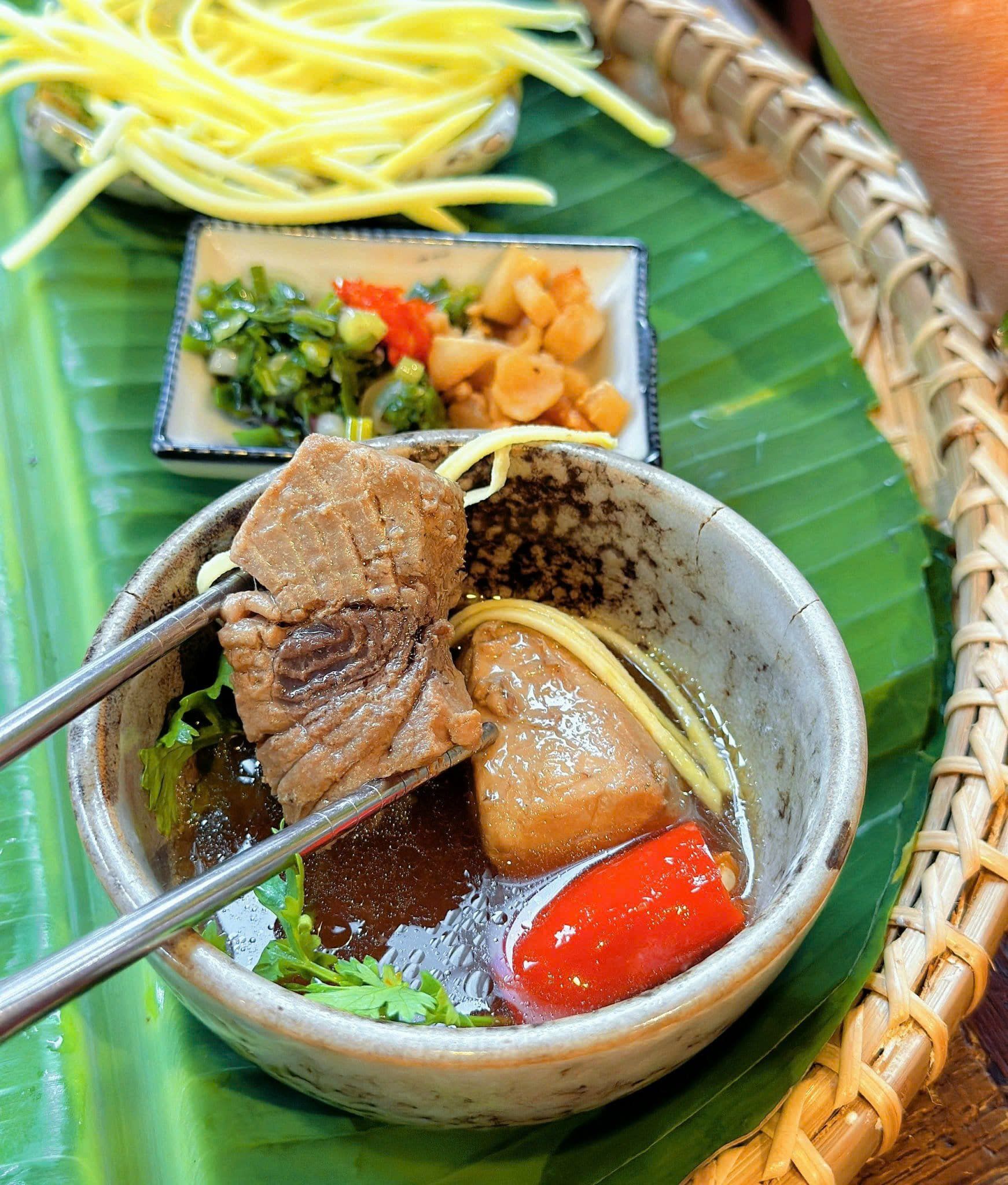 Nôm Nôm - 73/16 Trần Quang Khải