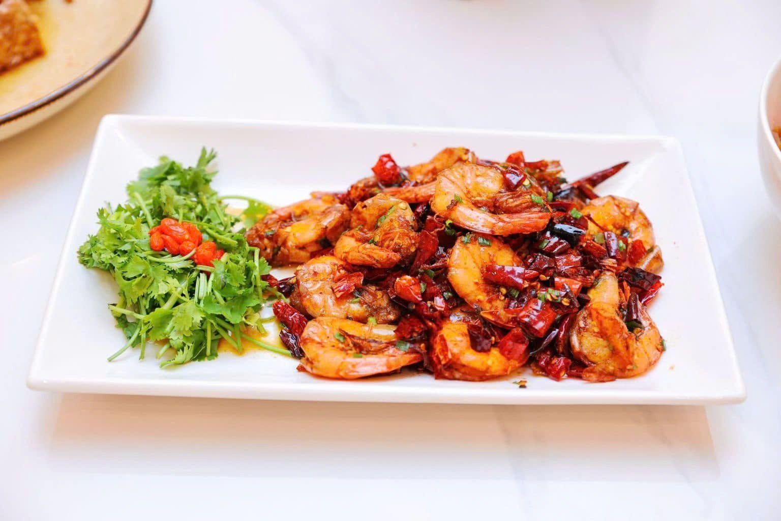 Phượng Hoàng - 118 Cống Quỳnh