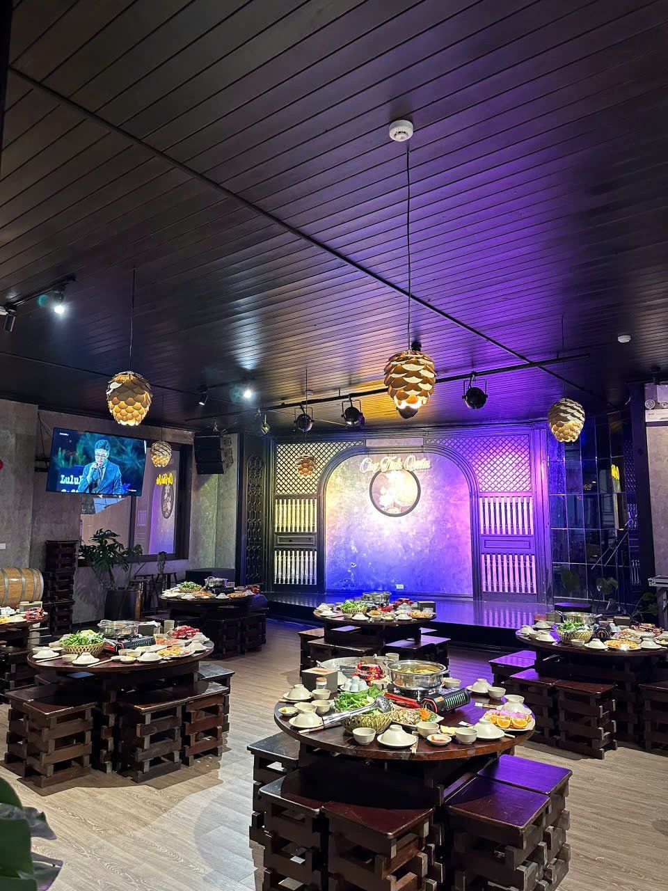 Chợ Tình Quán - 63D Fansipang