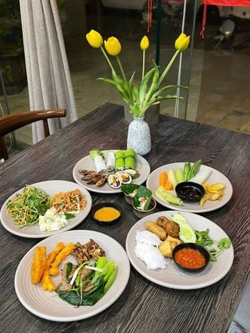 Chay Đàm Hoa - Green Park Dương Đình Nghệ