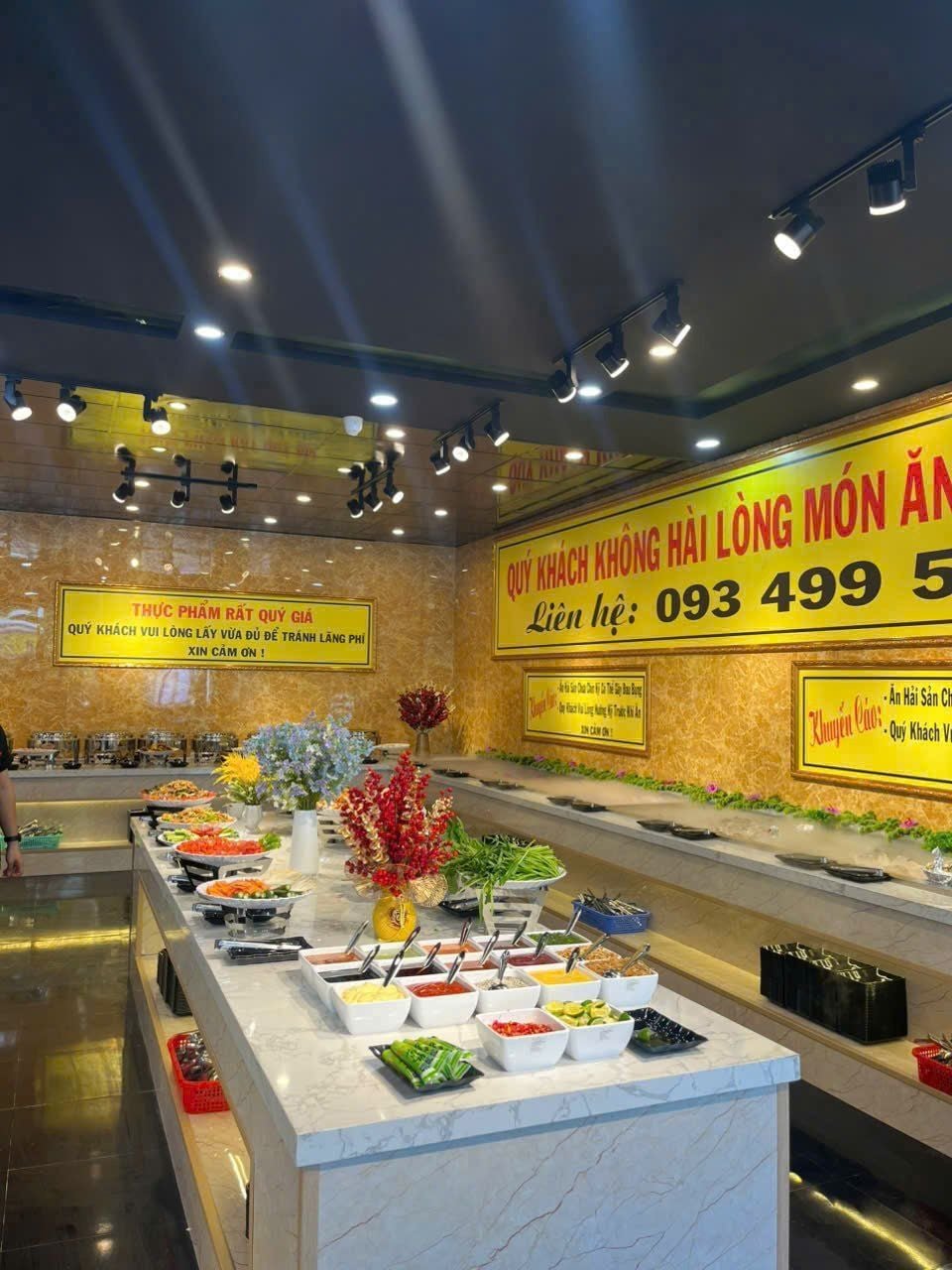 Buffet Hải Sản Mr Mộc - 185 Điện Biên Phủ