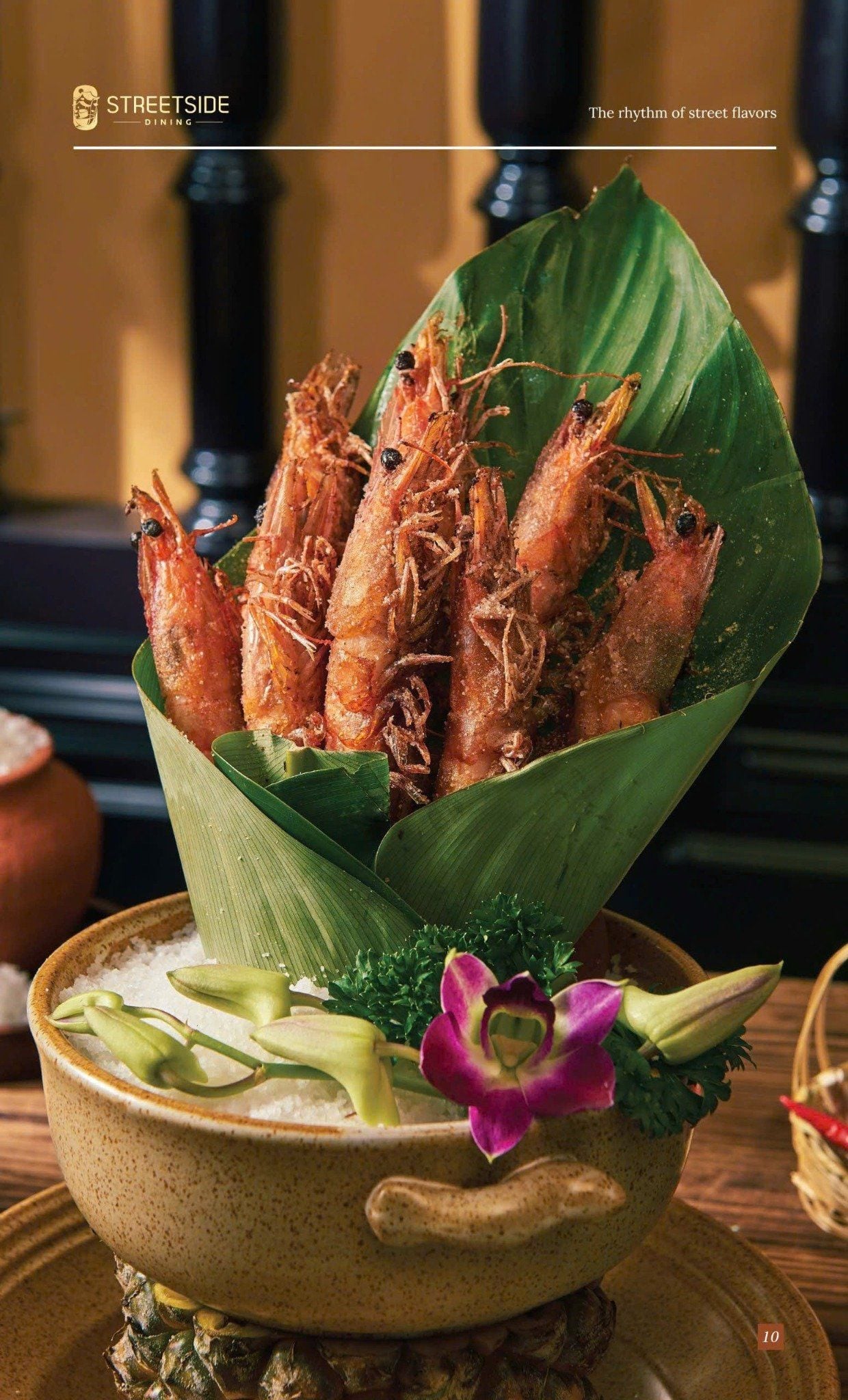 Streetside Dining - 25 Hàng Gà