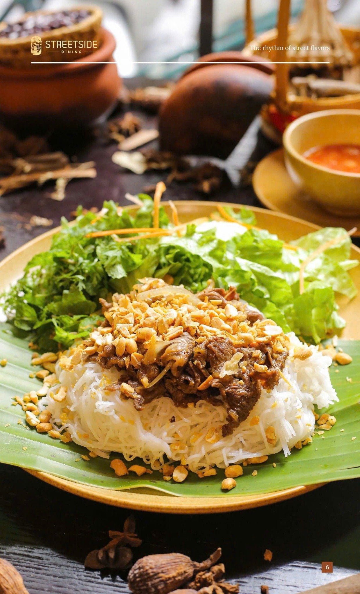 Streetside Dining - 25 Hàng Gà