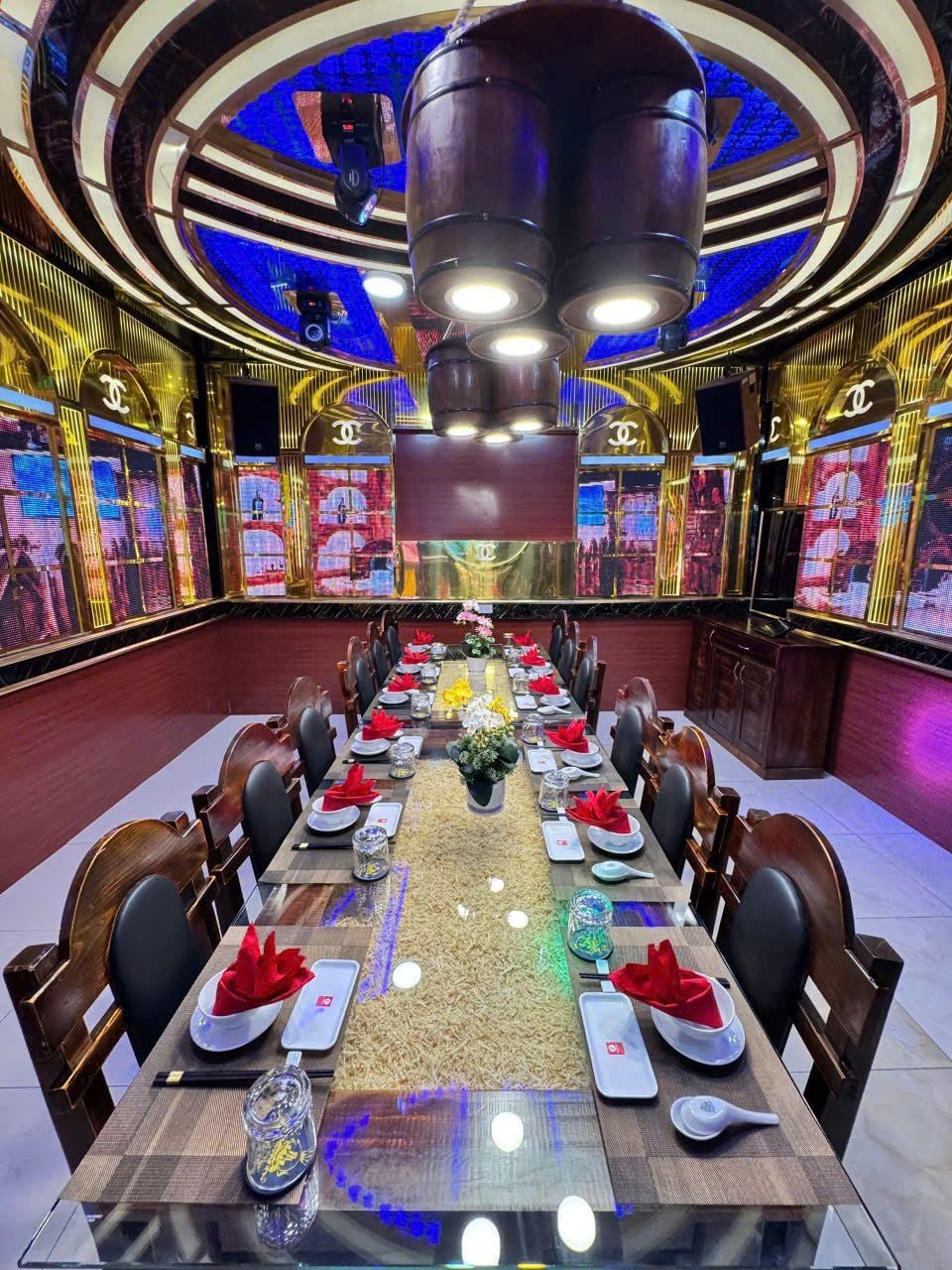 Lộc Vàng - 127 - 129 Đường 9A