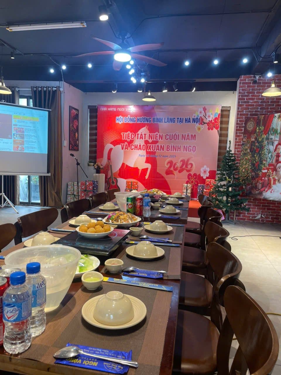 Ngói Vàng Steak - KĐT Dương Nội