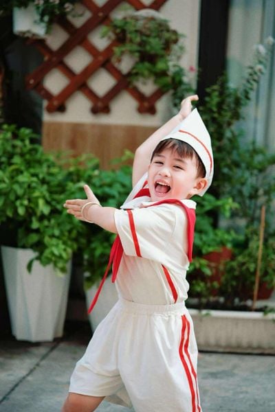  10-24kg Set Bộ 4 món măng non đáng yêu - Set gồm choàng, áo, quần, nón siêu xinh 