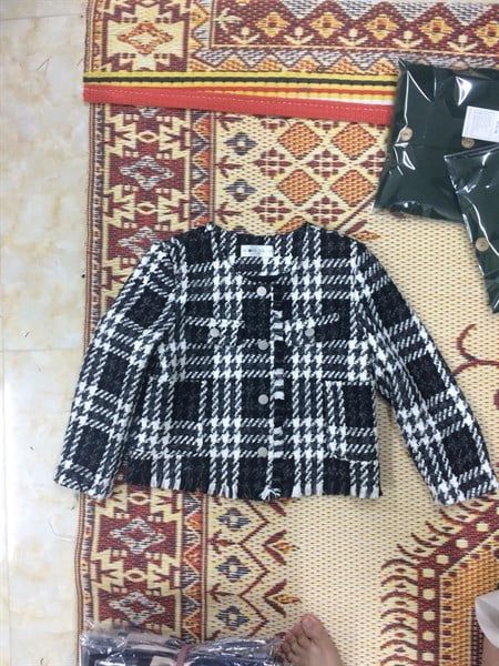 Blazer tweed karo đen trắng sz L