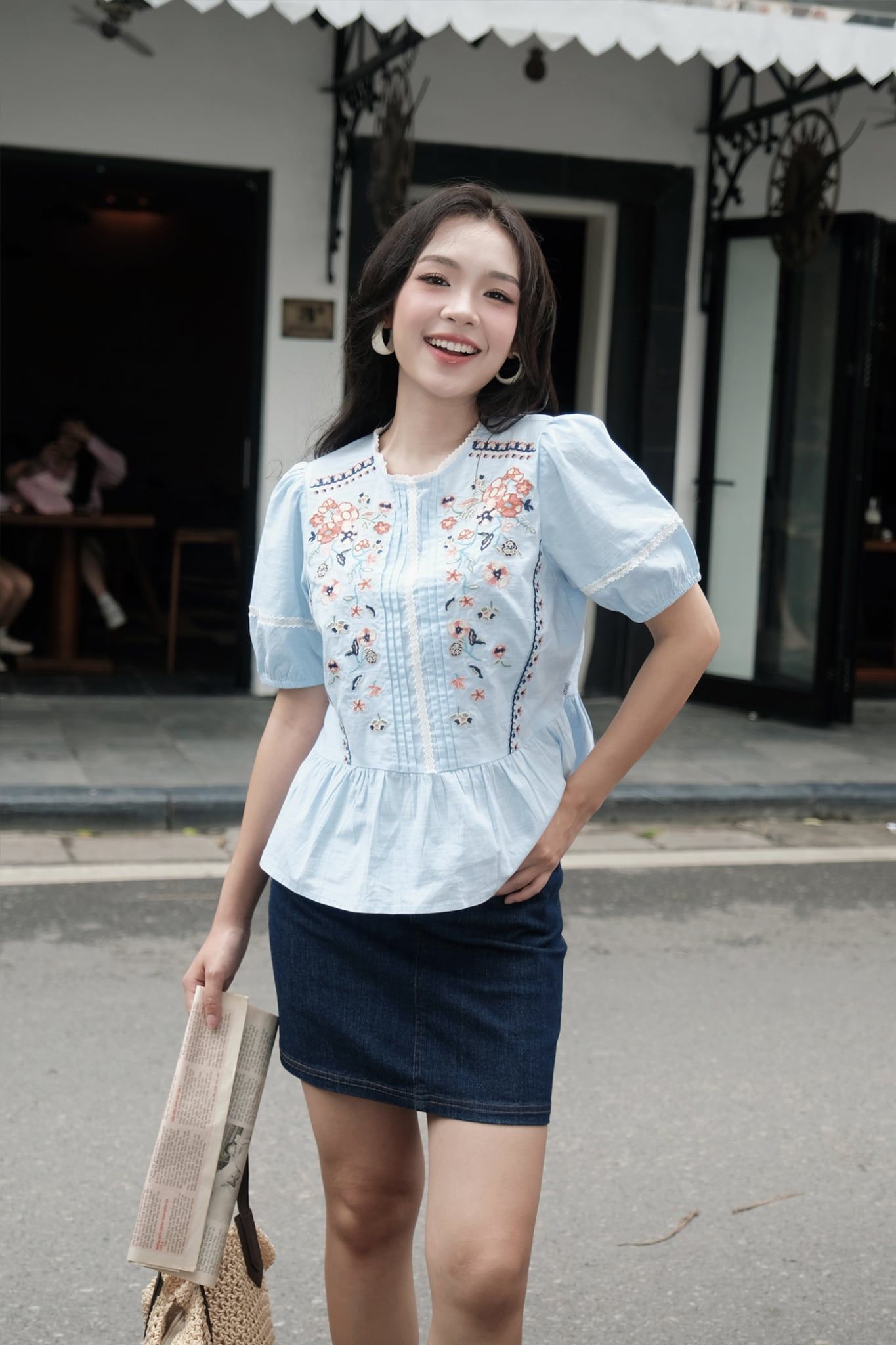  Áo peplum xanh thiên thanh thêu thân trước 