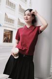  Áo Polo thun dệt màu đỏ đô phối diềm trang trí 