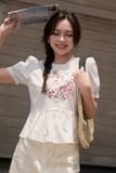  Áo peplum cổ nhún thêu linh lan hồng 