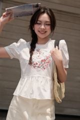  Áo peplum cổ nhún thêu linh lan hồng 