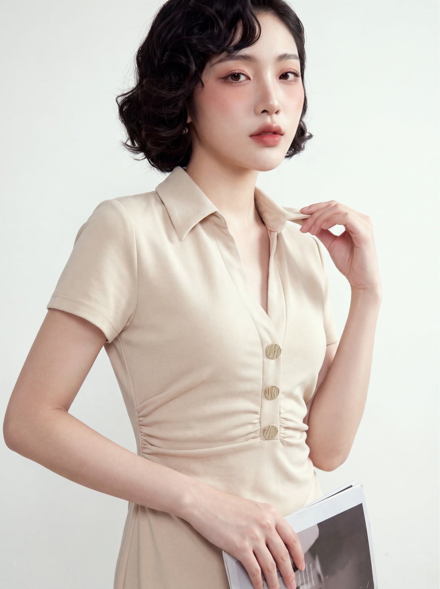  Đầm midi be cổ V nhún sườn 