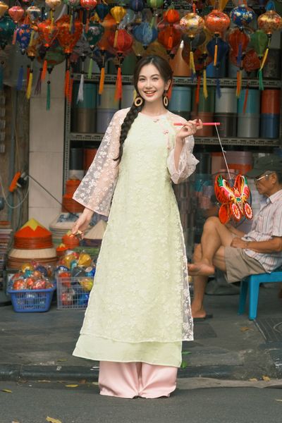 Bộ áo dài nữ voan tơ hoa rơi chanh yến anh