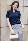  Áo Polo thun dệt màu navi phối diềm trang trí 