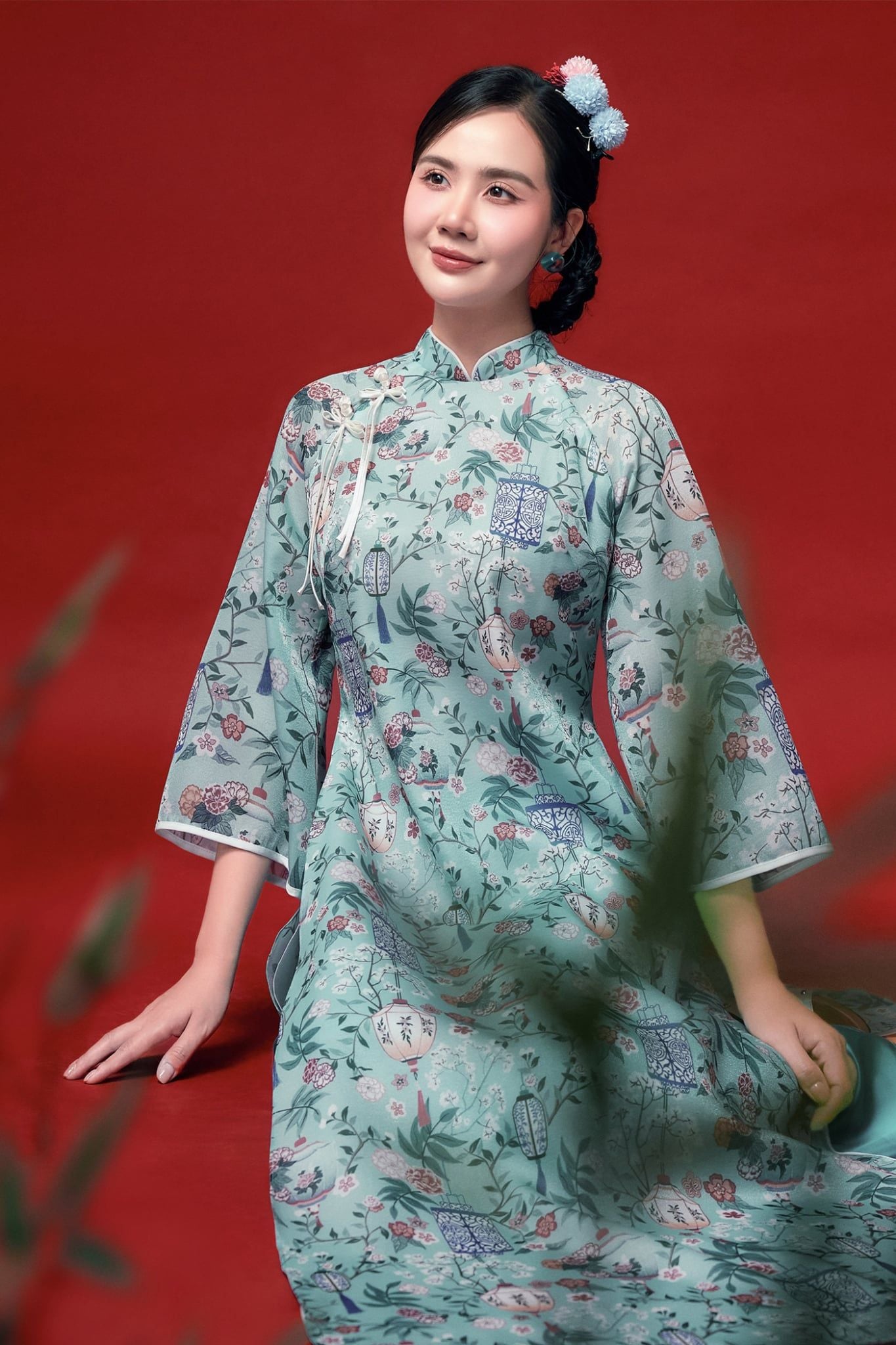  Lam Tường - Set áo dài tơ đèn lồng xanh ngọc lam 