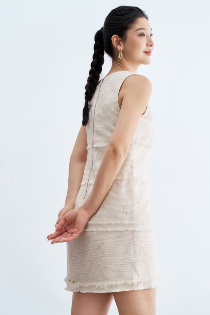 Đầm mini suông sát nách tech phẩy trắng đính nơ