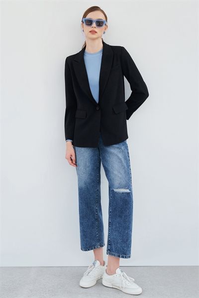 Blazer đen basic cổ 2 ve chéo