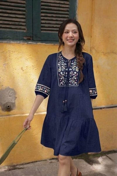 Đầm đuôi cá tunic xanh navi thêu thân trước