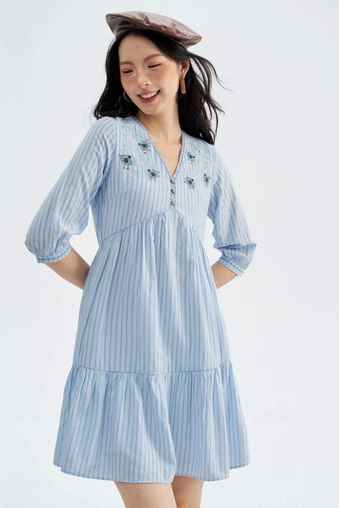 Đầm mini sọc xanh thêu hoa vintage