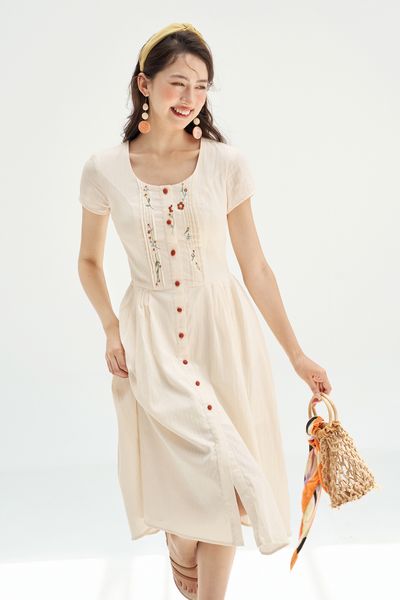 Đầm midi đũi mềm kem thêu hoa