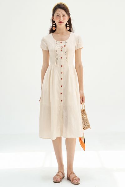 Đầm midi đũi mềm kem thêu hoa