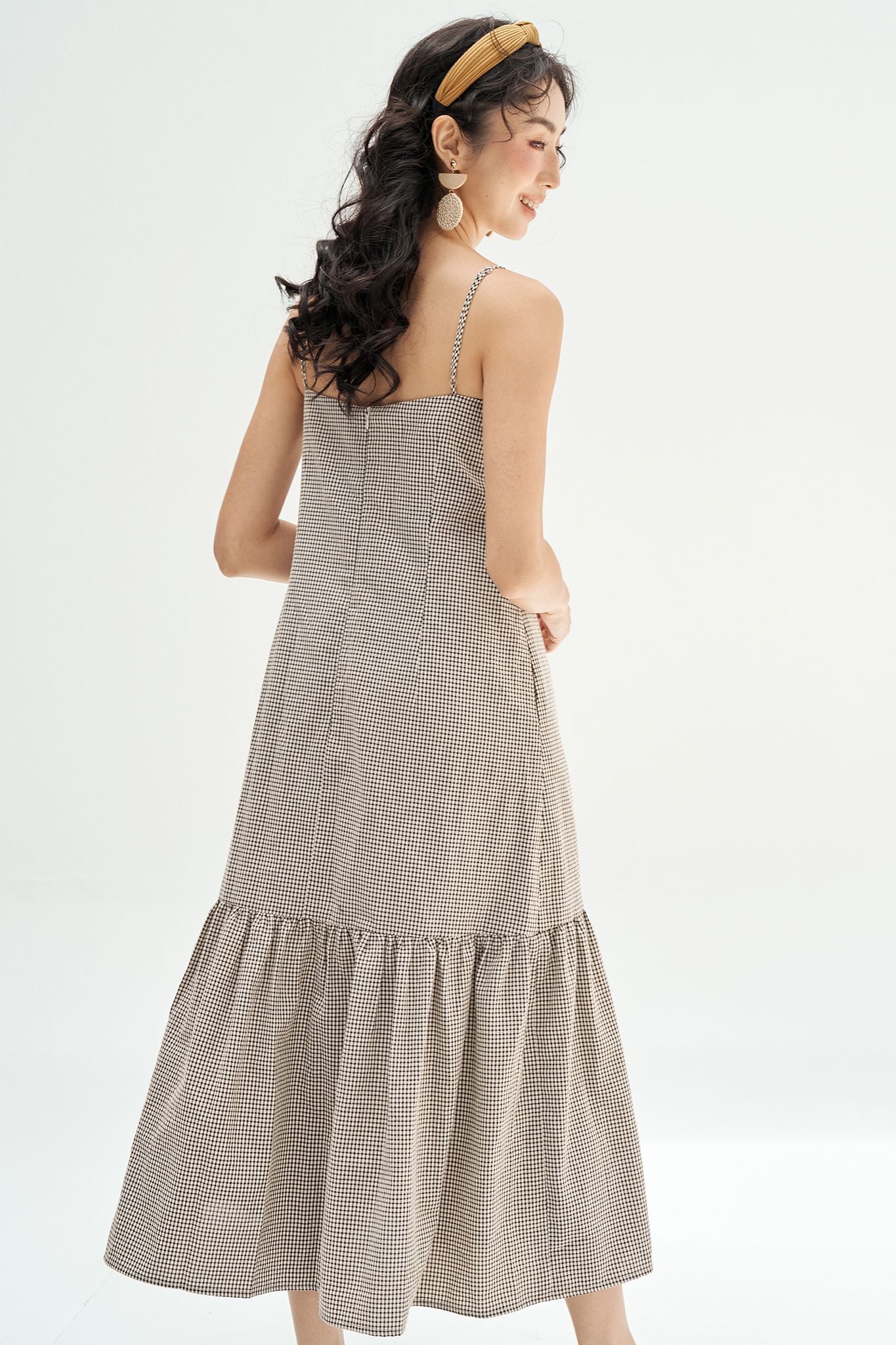 Đầm 2 dây karo nhí thêu chùm olive