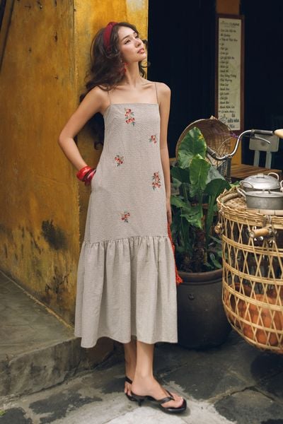 Đầm 2 dây karo nhí thêu chùm olive