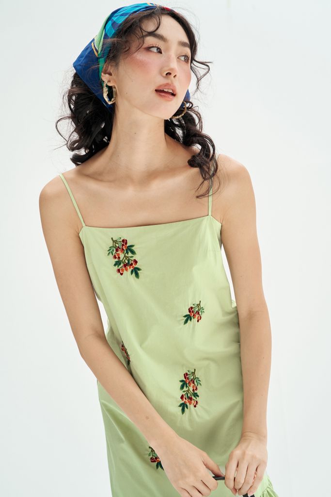 Đầm 2 dây xanh chanh thêu chùm olive
