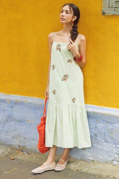 Đầm 2 dây xanh chanh thêu chùm olive